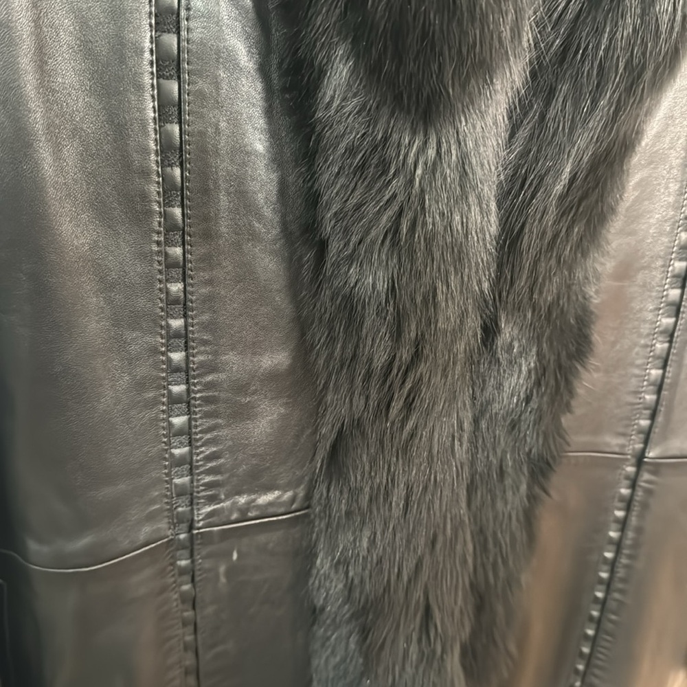 Walden Genuine Leather, Floor Length Leather Jacket w/Fur collar - Picture 3 of 9